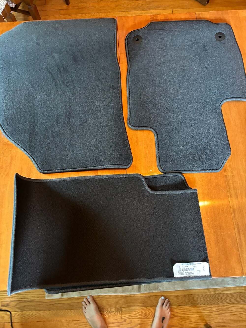 GM AGM Carpet Floor Mats Black Set of 3 84265141 84395199